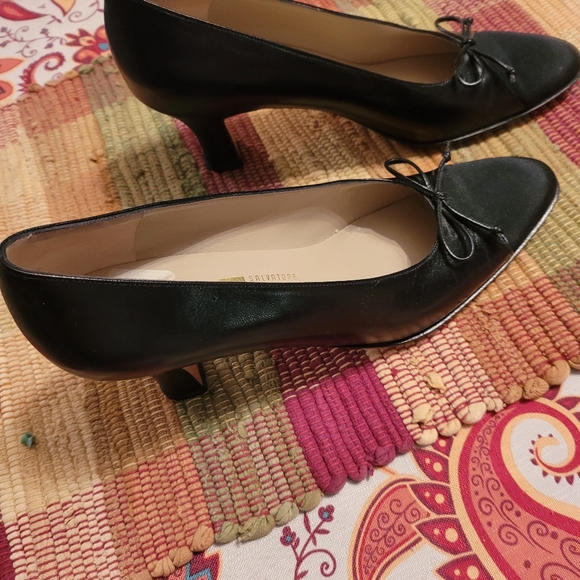 Salvatore Farragamos - Picture 6 of 9